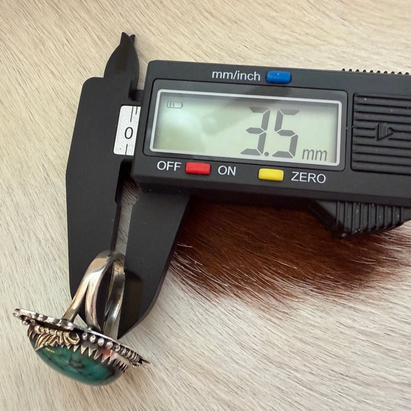 Sterling Silver Teardrop Turquoise Statement Ring - Green Teardrop Stone - Picture 10 of 13